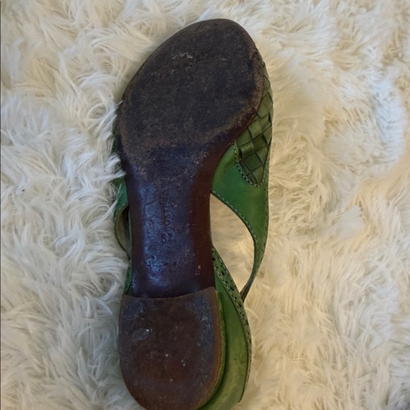 Bottega Veneta Green Leather Flats - Picture 2 of 5